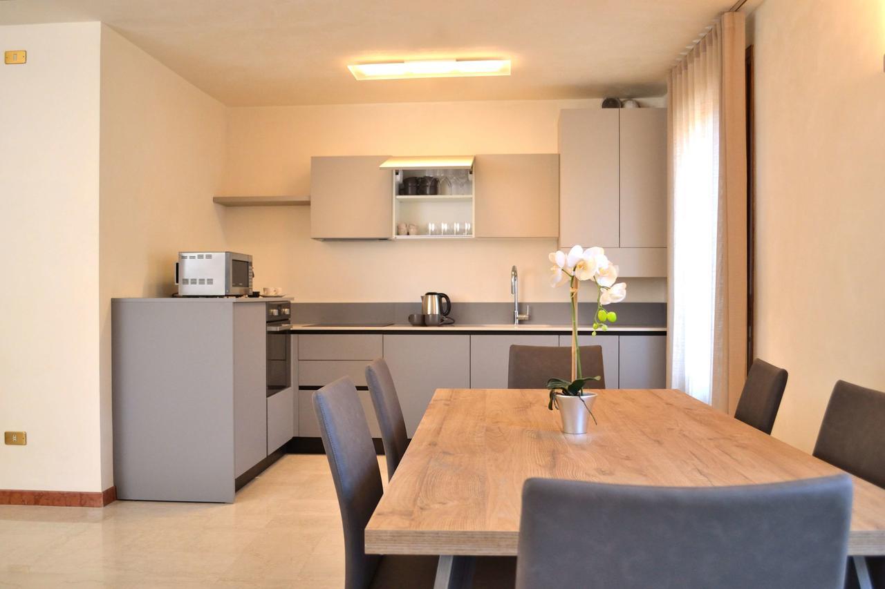 Portico Oscuro Deluxe Apartment - Centro Citta Treviso Dış mekan fotoğraf