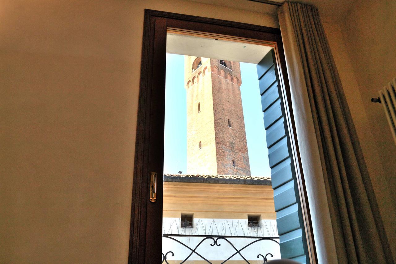 Portico Oscuro Deluxe Apartment - Centro Citta Treviso Dış mekan fotoğraf