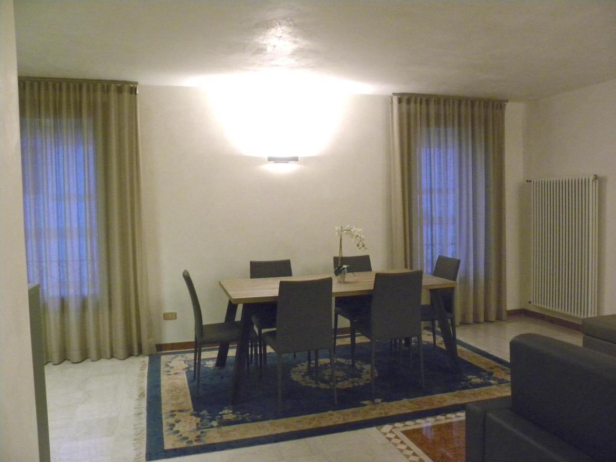 Portico Oscuro Deluxe Apartment - Centro Citta Treviso Dış mekan fotoğraf